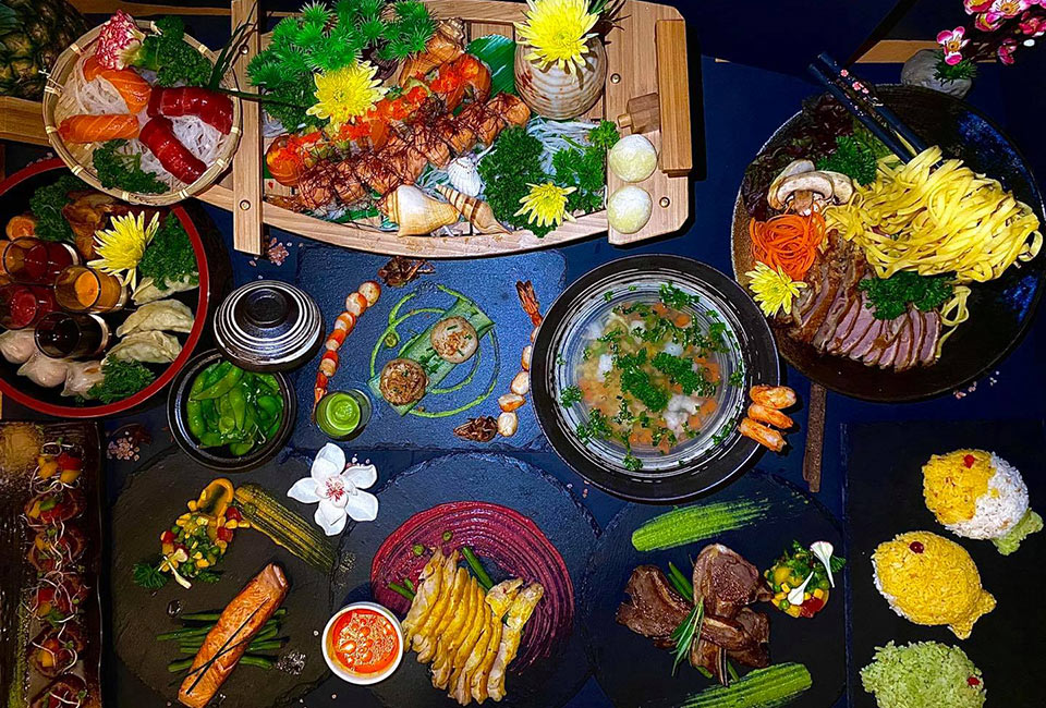 Asiatown verschiedene speisen
